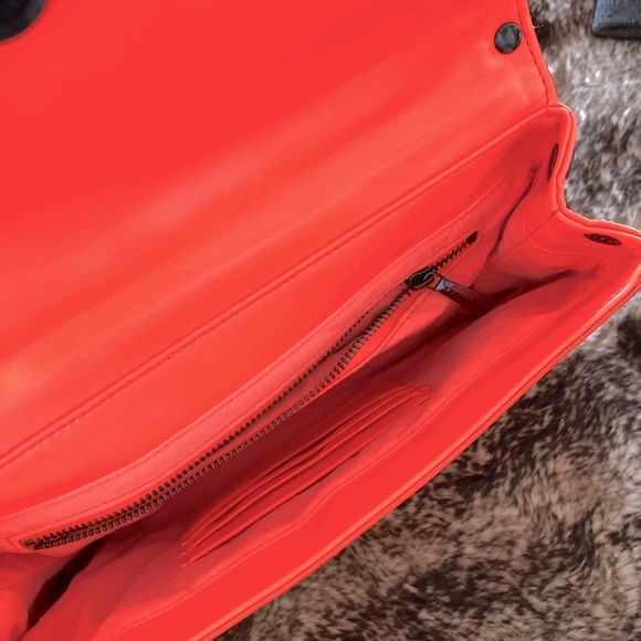 Diesel metal chain crossbody bag -80% new - Picture 6 of 10